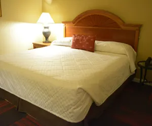 Photo 5 - Crystal Cove Hotel