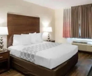 Photo 5 - Downtown Hollywood Gardens Inn & Suites