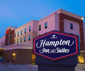 Photo 2 - Hampton Inn & Suites Bismarck Northwest