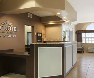 Photo 4 - Microtel Inn & Suites by Wyndham Pleasanton