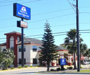 Photo 2 - Americas Best Value Inn Brownsville