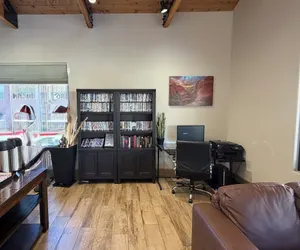 Photo 4 - Bumbleberry Inn