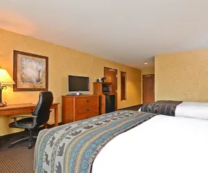 Photo 5 - Best Western Plus Kelly Inn & Suites