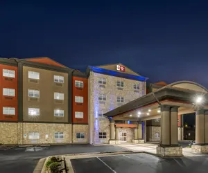 Photo 2 - Best Western Plus JFK Inn & Suites