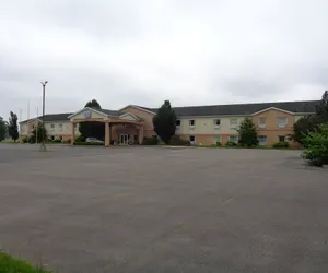 Photo 2 - Fairgrounds Inn