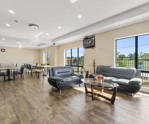 Photo 4 - Americas Best Value Inn & Suites Livingston