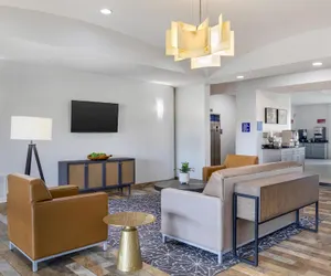 Photo 3 - Best Western Plus Fort Worth Forest Hill Inn & Suites