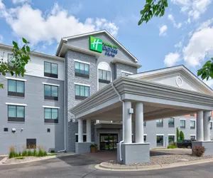 Photo 2 - Holiday Inn Express Hotel & Suites Minneapolis SW - Shakopee, an IHG Hotel