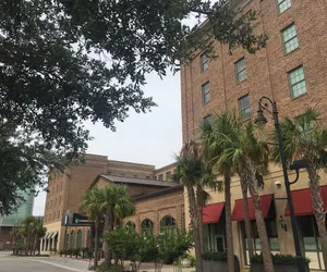 Photo 2 - Embassy Suites by Hilton Savannah Historic District