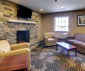 Photo 5 - Cobblestone Inn & Suites - Rugby