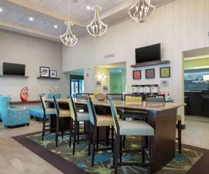 Photo 4 - Hampton Inn & Suites Adairsville-Calhoun Area