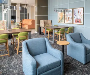 Photo 2 - Hampton Inn by Hilton North Hollywood