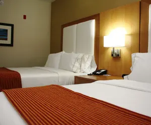 Photo 5 - Holiday Inn Express North Hollywood - Burbank Area, an IHG Hotel