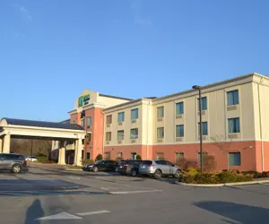 Photo 2 - Holiday Inn Express Hotel & Suites Selinsgrove, an IHG Hotel