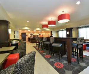 Photo 5 - Hampton Inn Middletown