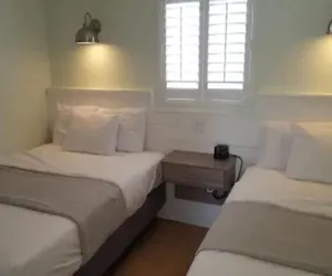 Photo 4 - Paradise Oceanfront Resort