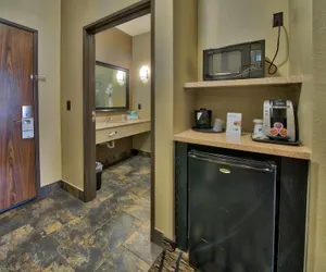 Photo 3 - Holiday Inn Express Hotel & Suites Lubbock South, an IHG Hotel