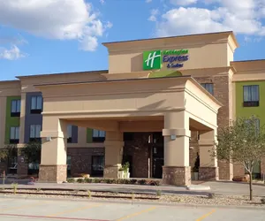 Photo 2 - Holiday Inn Express Hotel & Suites Lubbock South, an IHG Hotel