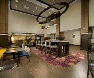 Photo 4 - Hampton Inn & Suites Buffalo Airport