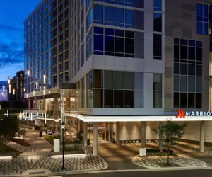 Photo 2 - Marriott Bethesda Downtown at Marriott HQ