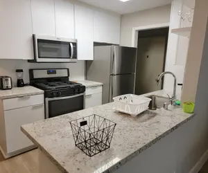 Photo 5 - Hollywood Cosmopolitan Apartments