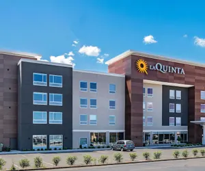 Photo 2 - La Quinta Suites by Wyndham South Bend Notre Dame Area