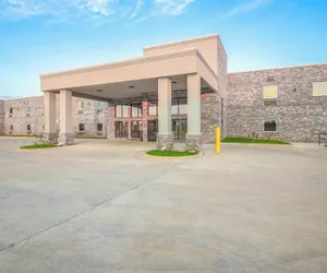 Photo 2 - OYO Hotel Adairsville Calhoun South I-75