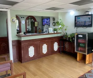 Photo 3 - Discovery Inn Macon