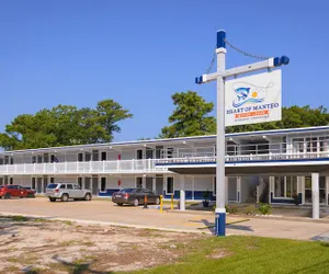 Photo 2 - Heart of Manteo Motor Lodge