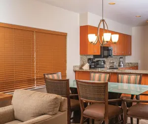 Photo 5 - Kona Coast Resort by VRHost