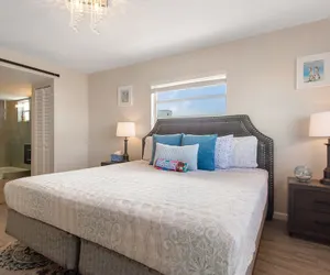 Photo 4 - 2Bed 2Bath with Patio on 11 Collins ave