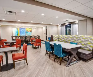 Photo 4 - Hampton Inn Union City