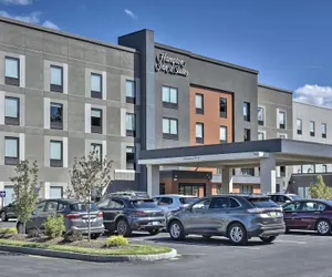 Photo 2 - Hampton Inn & Suites Keene