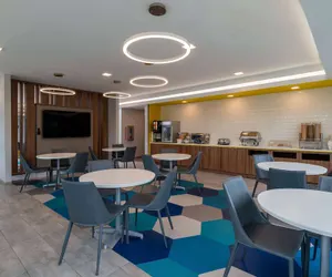 Photo 4 - Microtel Inn & Suites by Wyndham Winchester