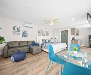 Photo 3 - Samantha Apartments by Lowkl