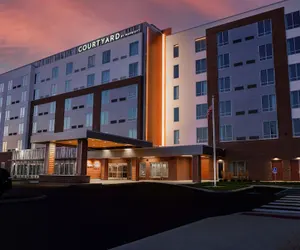 Photo 2 - Courtyard by Marriott Indianapolis Fishers