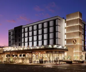 Photo 2 - Senna House Hotel Scottsdale, Curio Collection by Hilton