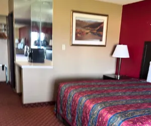 Photo 5 - Coratel Inn & Suites by Jasper Santa Fe OKC