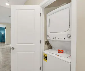 Photo 3 - Cozy Condo Near Disney W/pool View! Free Waterpark