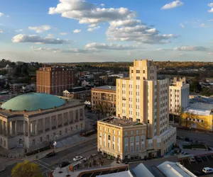 Photo 2 - Hotel Forty Five, Macon, a Tribute Portfolio Hotel