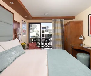 Photo 5 - Cormorant Boutique Hotel