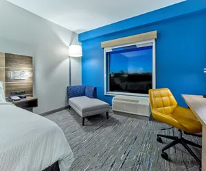 Photo 4 - Holiday Inn Express Huntsville Space Center by IHG