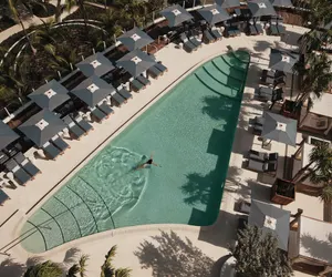 Photo 2 - Four Seasons Hotel and Residences Fort Lauderdale