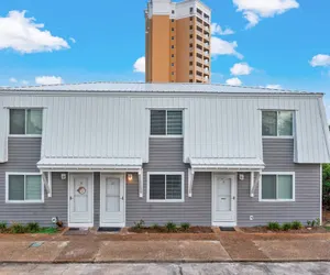 Photo 2 - Misty Harbor Townhome #15