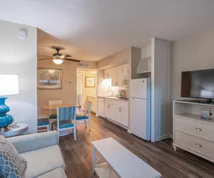 Photo 5 - Club Destin Condos