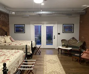 Photo 4 - Belle Louise Historic Guest House
