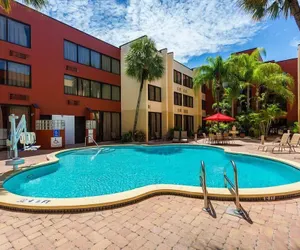 Photo 2 - Tropical Palms Hotel