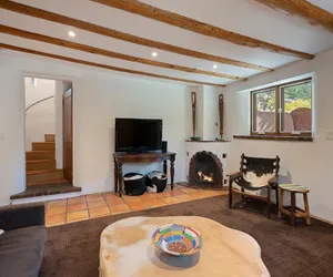 Photo 4 - Dancing Hare - Colorful and Inviting Tesuque Home Right Next to Bishop`s Lodge