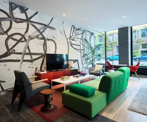 Photo 4 - citizenM Seattle Pioneer Square