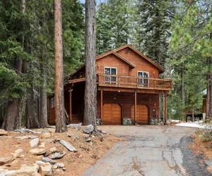 Photo 2 - Truckee Pines Retreat Game Room & Forest Views